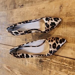 Barney's NY Leopard pumps 7.5